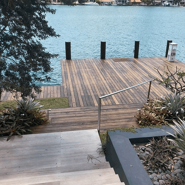 Epay wood dock with stairs